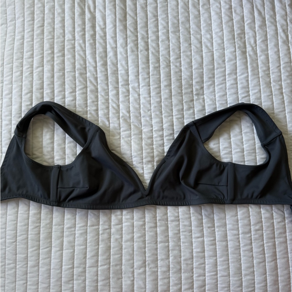 SKIMS Swim off-shoulder top / charcoal / size L